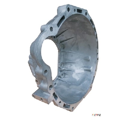 HILUX 4X2 clutch housing